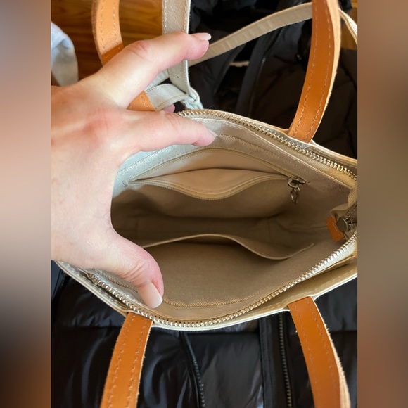 UASHMAMA off white unique purse. Crossbody. - Picture 2 of 6